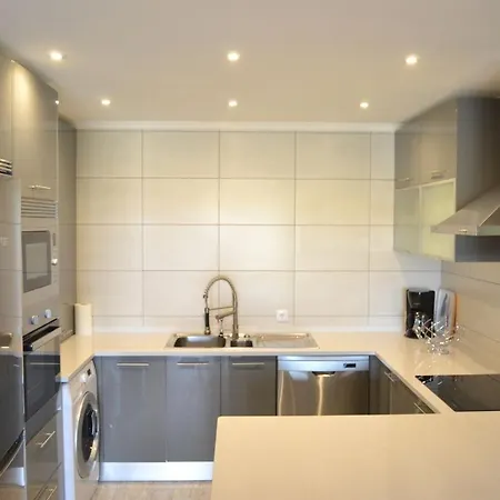아파트 Luxury With Fantastic Sea Views Air Conditioning And Wifi Direct Elevator Access To Beac 카르보에이루