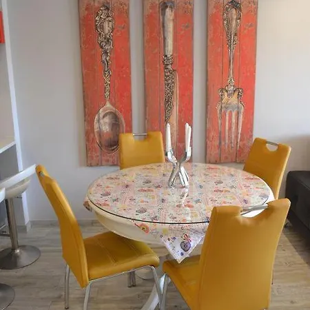 Luxury With Fantastic Sea Views Air Conditioning And Wifi Direct Elevator Access To Beac 아파트 카르보에이루
